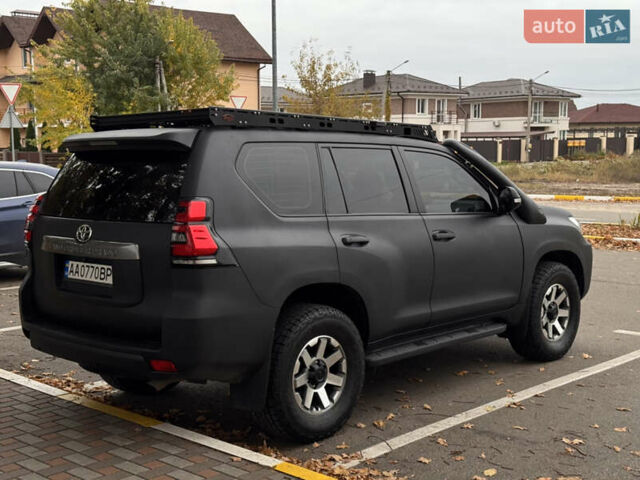 Черный Тойота Ленд Крузер Прадо, объемом двигателя 2.69 л и пробегом 111 тыс. км за 28500 $, фото 1 на Automoto.ua