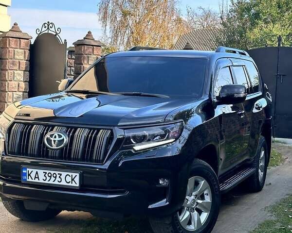 Тойота Ленд Крузер Прадо 2022 в Сарнах на Automoto.ua Черный Тойота Ленд Крузер Прадо, объемом двигателя 2.76 л и пробегом 70 тыс. км за 48600 $, фото 1 на Automoto.ua