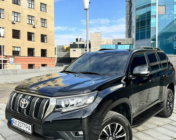 Чорний Тойота Ленд Крузер Прадо, об'ємом двигуна 2.76 л та пробігом 49 тис. км за 55500 $, фото 1 на Automoto.ua