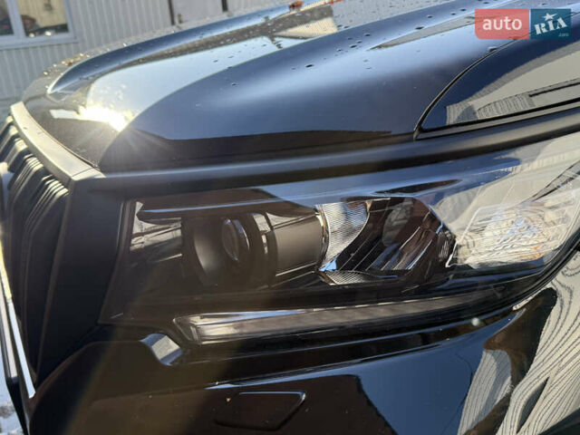 Черный Тойота Ленд Крузер Прадо, объемом двигателя 2.8 л и пробегом 64 тыс. км за 59000 $, фото 1 на Automoto.ua