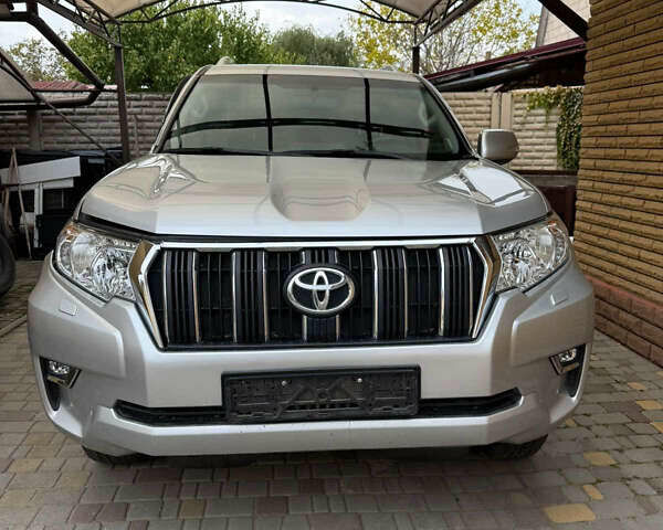 Черный Тойота Ленд Крузер Прадо, объемом двигателя 3.96 л и пробегом 59 тыс. км за 33000 $, фото 1 на Automoto.ua