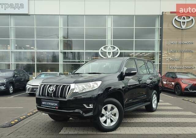 Чорний Тойота Ленд Крузер Прадо, об'ємом двигуна 2.76 л та пробігом 62 тис. км за 46643 $, фото 1 на Automoto.ua