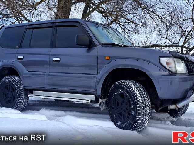 Серый Тойота Ленд Крузер Прадо, объемом двигателя 2.7 л и пробегом 400 тыс. км за 9000 $, фото 1 на Automoto.ua