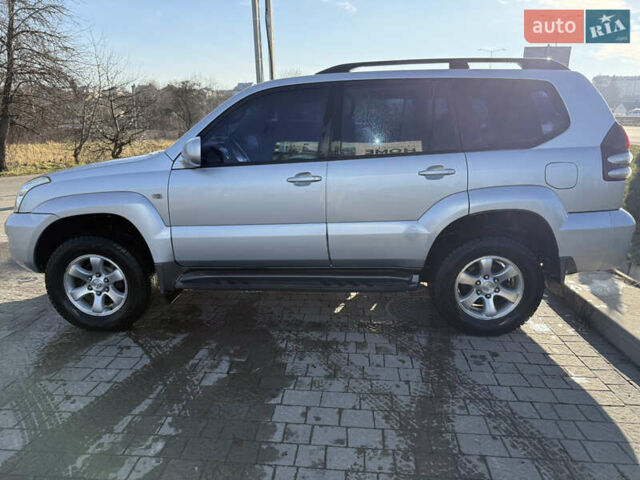 Сірий Тойота Ленд Крузер Прадо, об'ємом двигуна 3.96 л та пробігом 310 тис. км за 12500 $, фото 1 на Automoto.ua