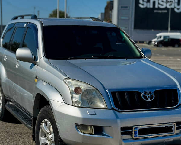 Тойота Ленд Крузер Прадо 2004 в Черновцах на Automoto.ua Серый Тойота Ленд Крузер Прадо, объемом двигателя 3 л и пробегом 315 тыс. км за 12900 $, фото 1 на Automoto.ua
