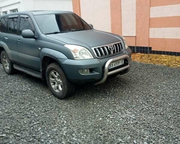 Серый Тойота Ленд Крузер Прадо, объемом двигателя 2.7 л и пробегом 290 тыс. км за 10500 $, фото 1 на Automoto.ua