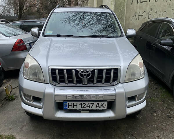 Сірий Тойота Ленд Крузер Прадо, об'ємом двигуна 2.7 л та пробігом 111 тис. км за 10650 $, фото 1 на Automoto.ua