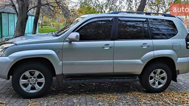 Сірий Тойота Ленд Крузер Прадо, об'ємом двигуна 4 л та пробігом 164 тис. км за 14700 $, фото 1 на Automoto.ua