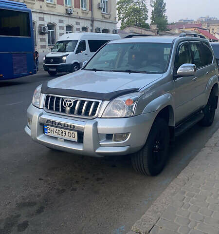 Серый Тойота Ленд Крузер Прадо, объемом двигателя 3.96 л и пробегом 235 тыс. км за 13500 $, фото 1 на Automoto.ua