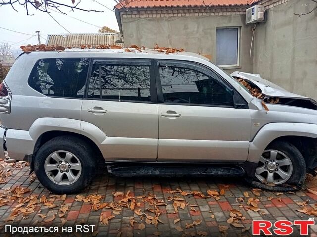 Серый Тойота Ленд Крузер Прадо, объемом двигателя 2.7 л и пробегом 111 тыс. км за 6200 $, фото 1 на Automoto.ua