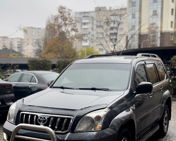 Серый Тойота Ленд Крузер Прадо, объемом двигателя 2.98 л и пробегом 410 тыс. км за 14750 $, фото 1 на Automoto.ua