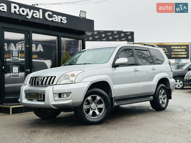 Серый Тойота Ленд Крузер Прадо, объемом двигателя 2.7 л и пробегом 173 тыс. км за 12500 $, фото 1 на Automoto.ua