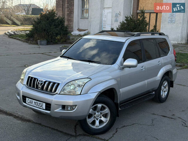 Сірий Тойота Ленд Крузер Прадо, об'ємом двигуна 4 л та пробігом 299 тис. км за 12999 $, фото 1 на Automoto.ua