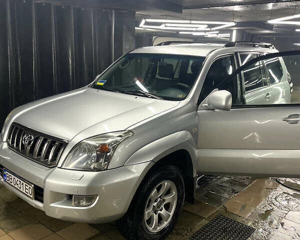 Сірий Тойота Ленд Крузер Прадо, об'ємом двигуна 4 л та пробігом 270 тис. км за 19500 $, фото 1 на Automoto.ua