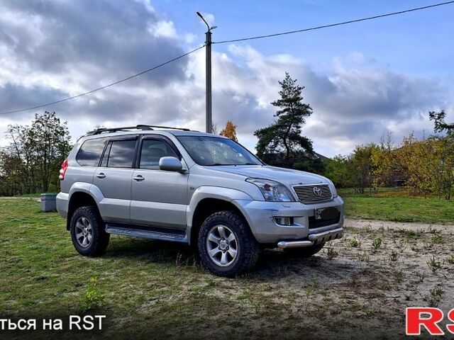 Серый Тойота Ленд Крузер Прадо, объемом двигателя 4 л и пробегом 316 тыс. км за 14040 $, фото 1 на Automoto.ua