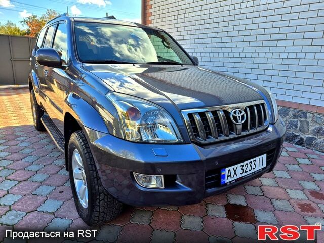 Серый Тойота Ленд Крузер Прадо, объемом двигателя 4 л и пробегом 139 тыс. км за 19700 $, фото 1 на Automoto.ua