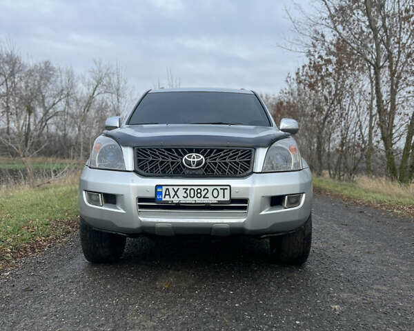Сірий Тойота Ленд Крузер Прадо, об'ємом двигуна 3.96 л та пробігом 329 тис. км за 16000 $, фото 1 на Automoto.ua