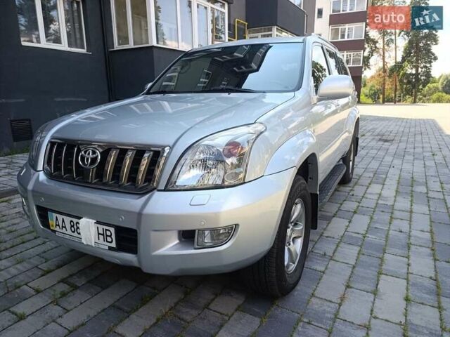 Серый Тойота Ленд Крузер Прадо, объемом двигателя 4 л и пробегом 218 тыс. км за 18000 $, фото 1 на Automoto.ua