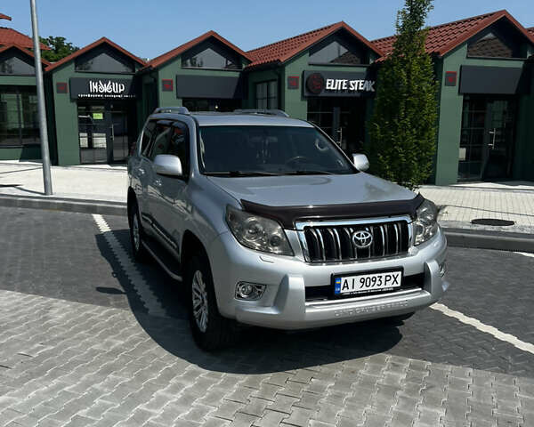 Серый Тойота Ленд Крузер Прадо, объемом двигателя 2.69 л и пробегом 248 тыс. км за 18777 $, фото 1 на Automoto.ua