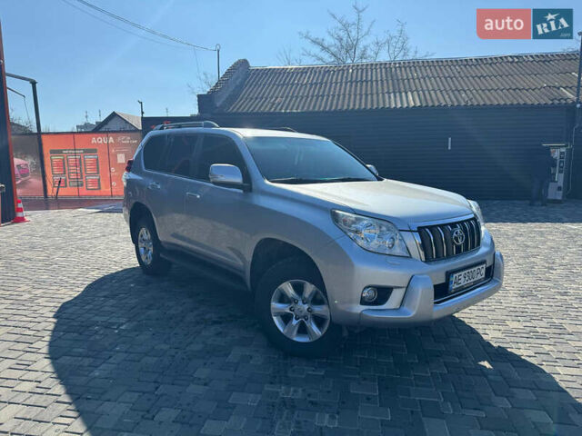 Серый Тойота Ленд Крузер Прадо, объемом двигателя 2.69 л и пробегом 104 тыс. км за 21500 $, фото 1 на Automoto.ua