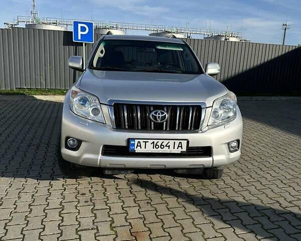 Серый Тойота Ленд Крузер Прадо, объемом двигателя 2.98 л и пробегом 280 тыс. км за 24000 $, фото 1 на Automoto.ua