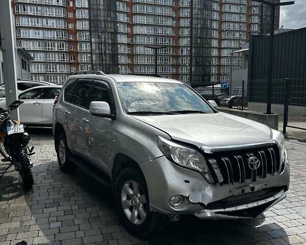 Серый Тойота Ленд Крузер Прадо, объемом двигателя 3 л и пробегом 123 тыс. км за 24500 $, фото 1 на Automoto.ua
