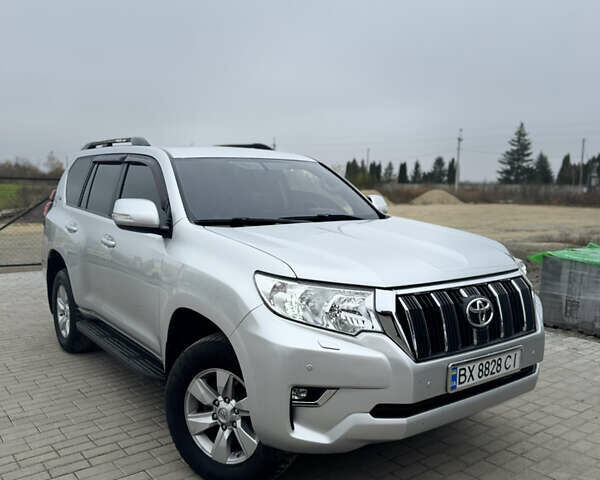 Серый Тойота Ленд Крузер Прадо, объемом двигателя 2.76 л и пробегом 242 тыс. км за 34000 $, фото 1 на Automoto.ua