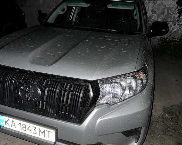 Серый Тойота Ленд Крузер Прадо, объемом двигателя 2.69 л и пробегом 132 тыс. км за 26800 $, фото 1 на Automoto.ua