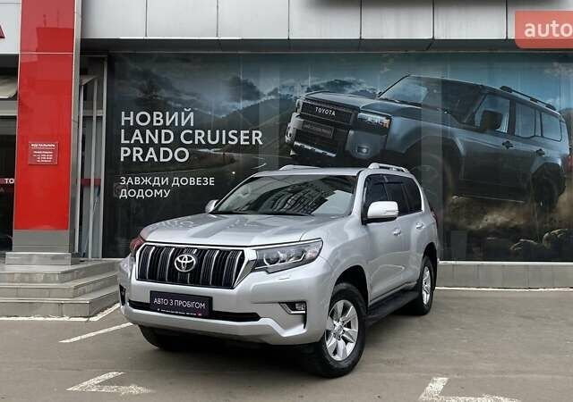 Сірий Тойота Ленд Крузер Прадо, об'ємом двигуна 3.96 л та пробігом 142 тис. км за 34913 $, фото 1 на Automoto.ua
