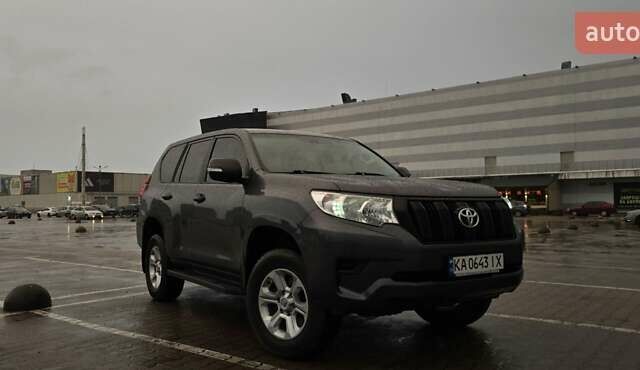 Сірий Тойота Ленд Крузер Прадо, об'ємом двигуна 2.69 л та пробігом 120 тис. км за 27790 $, фото 1 на Automoto.ua