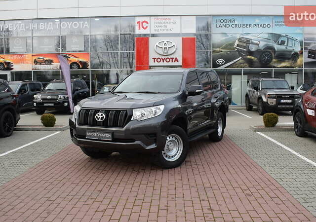 Серый Тойота Ленд Крузер Прадо, объемом двигателя 2.76 л и пробегом 92 тыс. км за 38300 $, фото 1 на Automoto.ua