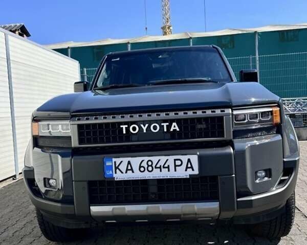 Сірий Тойота Ленд Крузер Прадо, об'ємом двигуна 2.8 л та пробігом 5 тис. км за 70500 $, фото 1 на Automoto.ua