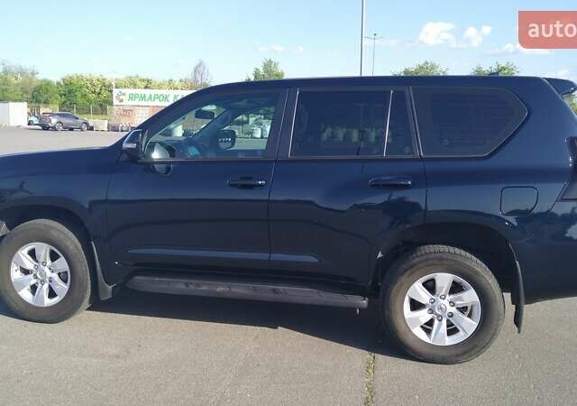 Синий Тойота Ленд Крузер Прадо, объемом двигателя 2.76 л и пробегом 55 тыс. км за 52500 $, фото 1 на Automoto.ua