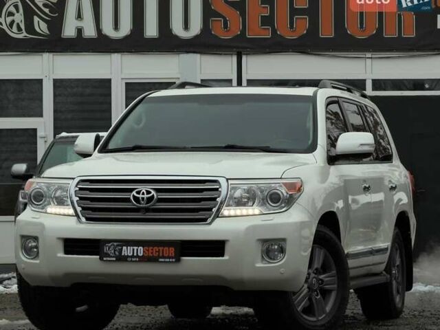 Белый Тойота Ленд Крузер, объемом двигателя 4.5 л и пробегом 213 тыс. км за 30500 $, фото 1 на Automoto.ua