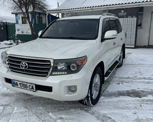 Білий Тойота Ленд Крузер, об'ємом двигуна 4.5 л та пробігом 197 тис. км за 33500 $, фото 1 на Automoto.ua