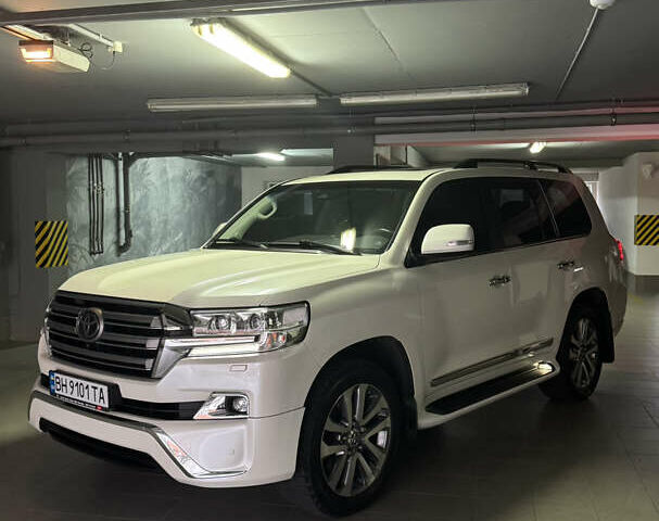 Білий Тойота Ленд Крузер, об'ємом двигуна 4.61 л та пробігом 112 тис. км за 53500 $, фото 1 на Automoto.ua