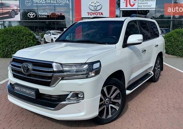 Білий Тойота Ленд Крузер, об'ємом двигуна 4.46 л та пробігом 241 тис. км за 51900 $, фото 1 на Automoto.ua