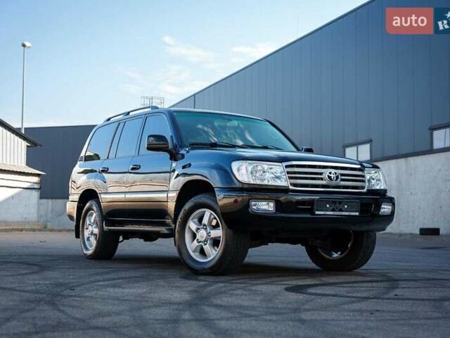Черный Тойота Ленд Крузер, объемом двигателя 4.7 л и пробегом 369 тыс. км за 25000 $, фото 1 на Automoto.ua