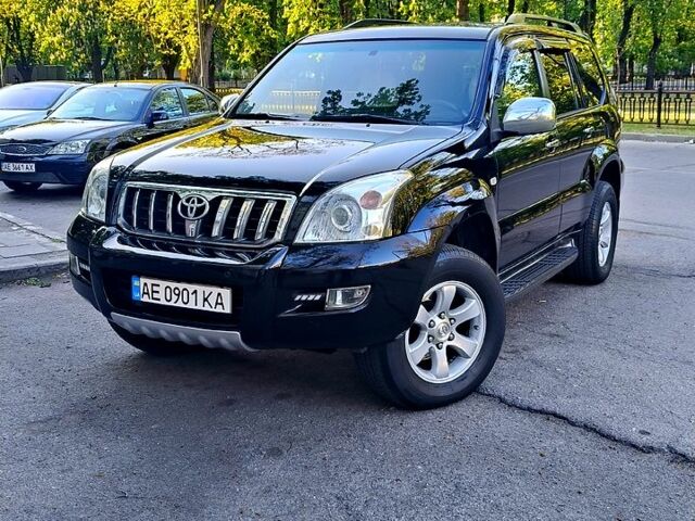 Чорний Тойота Ленд Крузер, об'ємом двигуна 4 л та пробігом 200 тис. км за 16000 $, фото 1 на Automoto.ua