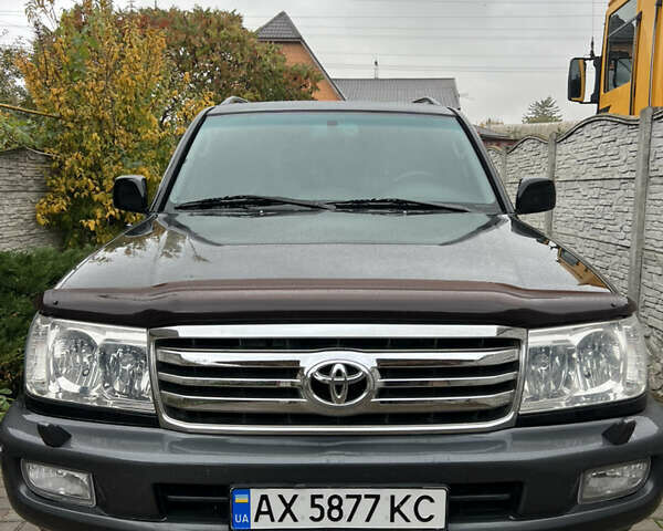Черный Тойота Ленд Крузер, объемом двигателя 4.2 л и пробегом 336 тыс. км за 22400 $, фото 1 на Automoto.ua