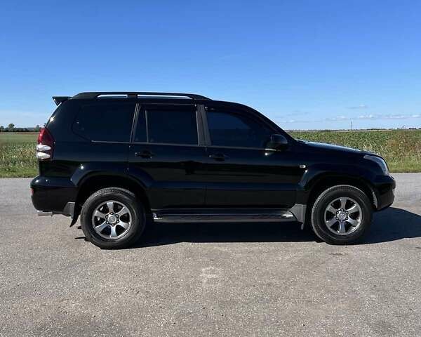 Чорний Тойота Ленд Крузер, об'ємом двигуна 4 л та пробігом 377 тис. км за 17500 $, фото 1 на Automoto.ua