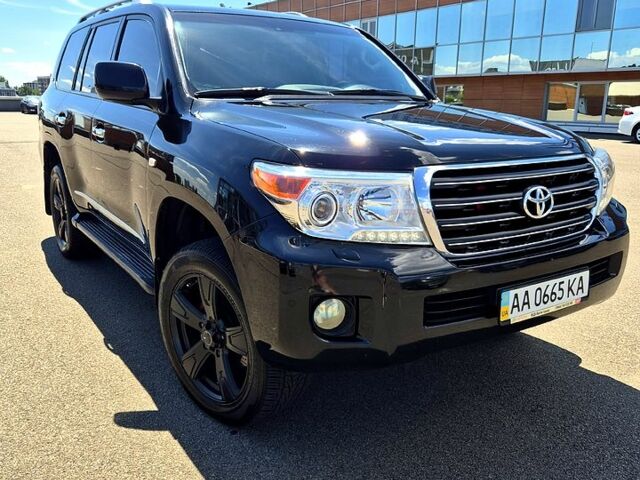 Черный Тойота Ленд Крузер, объемом двигателя 4.5 л и пробегом 364 тыс. км за 28500 $, фото 1 на Automoto.ua