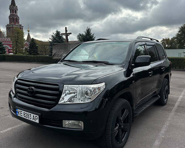 Черный Тойота Ленд Крузер, объемом двигателя 4.67 л и пробегом 290 тыс. км за 27000 $, фото 1 на Automoto.ua