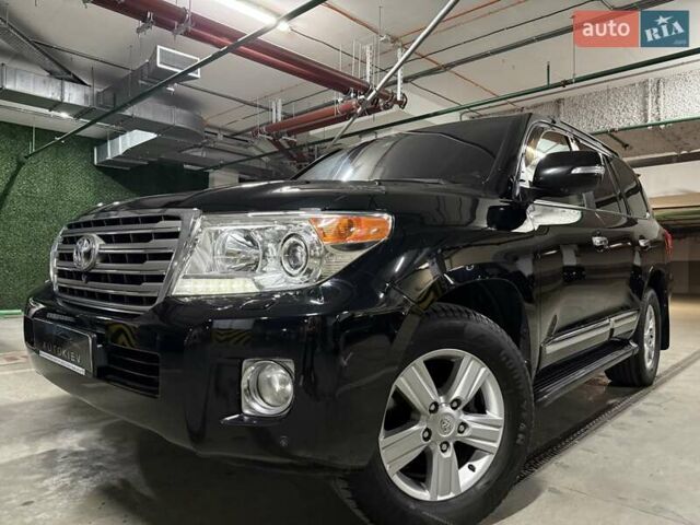 Чорний Тойота Ленд Крузер, об'ємом двигуна 4.5 л та пробігом 267 тис. км за 34900 $, фото 1 на Automoto.ua