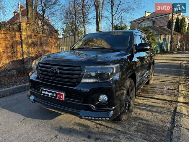 Черный Тойота Ленд Крузер, объемом двигателя 4.6 л и пробегом 192 тыс. км за 35990 $, фото 1 на Automoto.ua