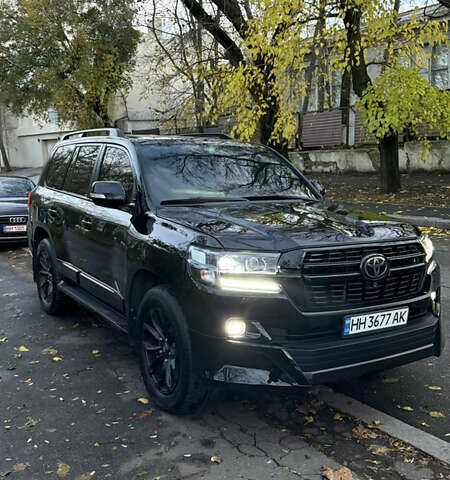 Черный Тойота Ленд Крузер, объемом двигателя 4.5 л и пробегом 270 тыс. км за 35000 $, фото 1 на Automoto.ua