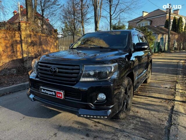 Черный Тойота Ленд Крузер, объемом двигателя 4.6 л и пробегом 192 тыс. км за 35990 $, фото 1 на Automoto.ua