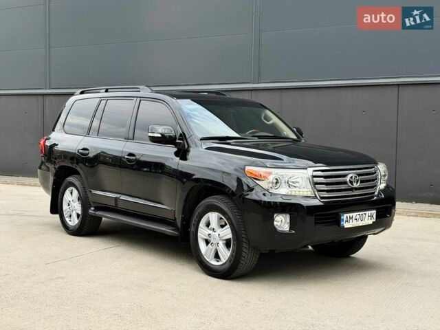 Чорний Тойота Ленд Крузер, об'ємом двигуна 4.5 л та пробігом 259 тис. км за 28750 $, фото 1 на Automoto.ua