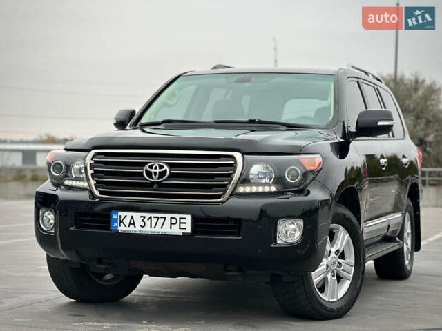 Черный Тойота Ленд Крузер, объемом двигателя 4.46 л и пробегом 350 тыс. км за 34800 $, фото 1 на Automoto.ua