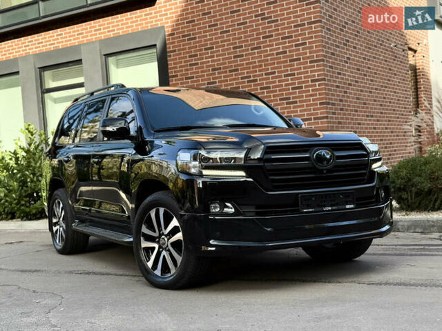 Черный Тойота Ленд Крузер, объемом двигателя 4.46 л и пробегом 225 тыс. км за 55500 $, фото 1 на Automoto.ua